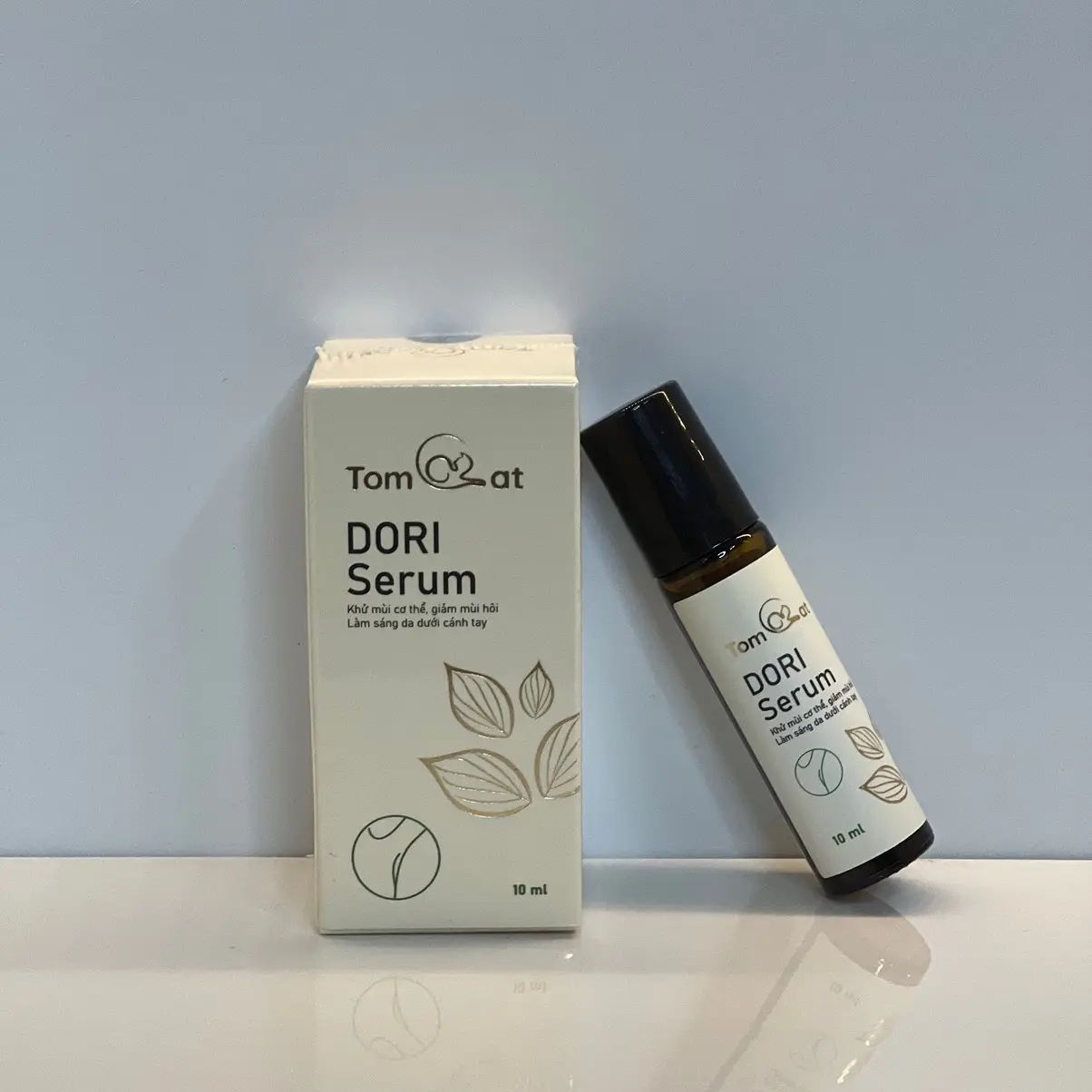 Serum lăn nách TOMCAT 10ml hổ trợ giảm mùi dưới cánh tay và lòng bàn chân, sử dụng cho cả bầu bí sau sinh và trẻ dậy thì , không chứa parapen, không chứa sillicon