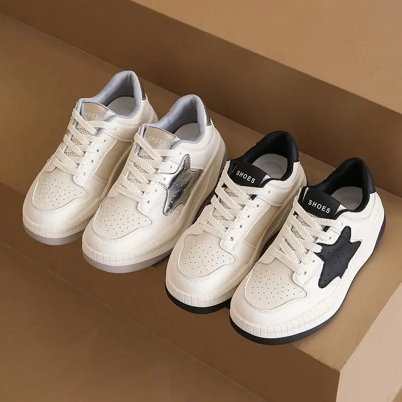 Sepatu Wanita Logo Bintang Sneakers 27767 - Casual Shoes 2