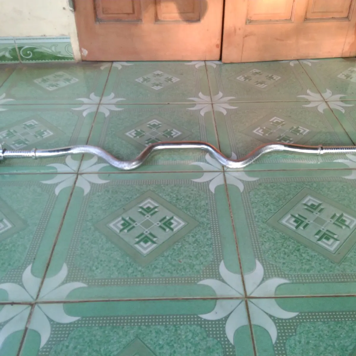 thanh đòn cong tập tạ độ uốn lớn 1m2 phi 25 hàng nhập