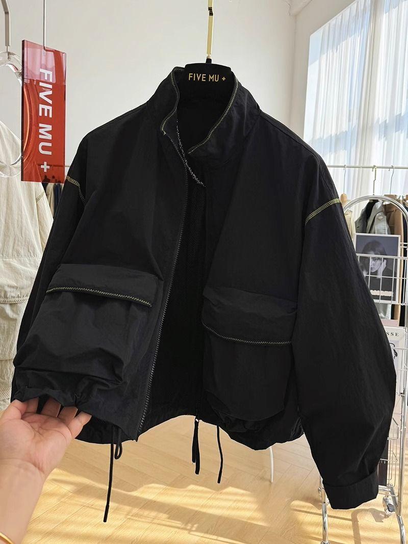 Product Introduction of Áo Khoác Ngắn Thường Ngày Phong Cách Phương Tây Cao Cấp, Dành Cho Nữ, Thích Hợp Cho Mùa Xuân Và Mùa Thu, Mỏng, Cổ Chân Đế Áo Khoác Vỏ Sò, Hợp Xu hướng, Hàng Mới Về Năm 2024 Jacket Women 24