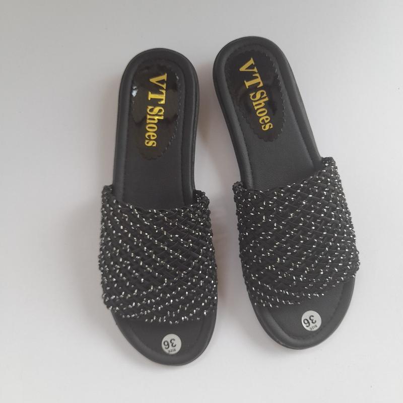 Product Introduction of Dép Nữ Đế Xuồng 3cm. Dép Lưới Nữ Trung niên Mang Êm,Đẹp, Thoáng chân. Dép bản Lưới nữ.  Mã số LB01 10