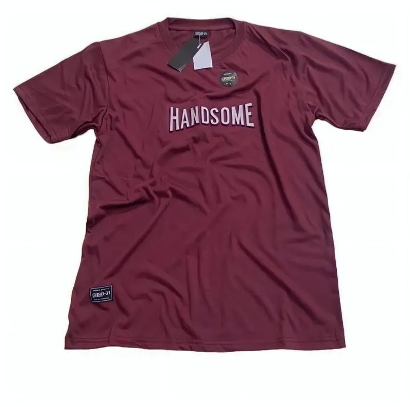 Product Introduction of Kaos Terbaru 4 pcs 100rb kaos distro pria dan wanita kaos premium quality baju murah  premium terlaris bahan semi Katun motif simple Nyaman 3