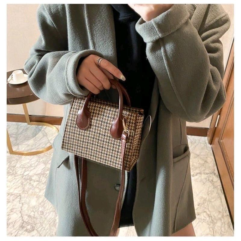 Tas Selempang Slingbag dan Handbag Wanita Terbaru Kekinian Kulit PU Kanvas Hitam 4