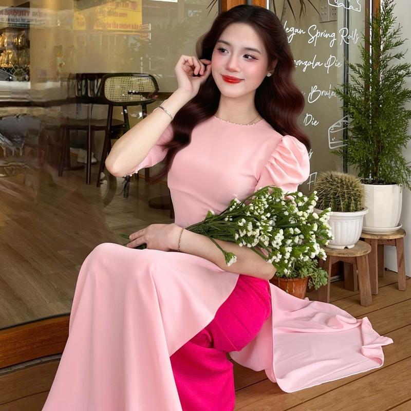 BỘ ÁO DÀI LỤA MỸ MÀU HỒNG PHẤN CỔ KIỀNG PHỒNG TAY LỠ KÈM QUẦN LỤA SANG TRỌNG
