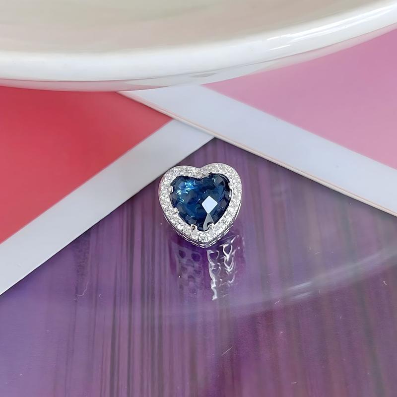Charm tim đá màu 4