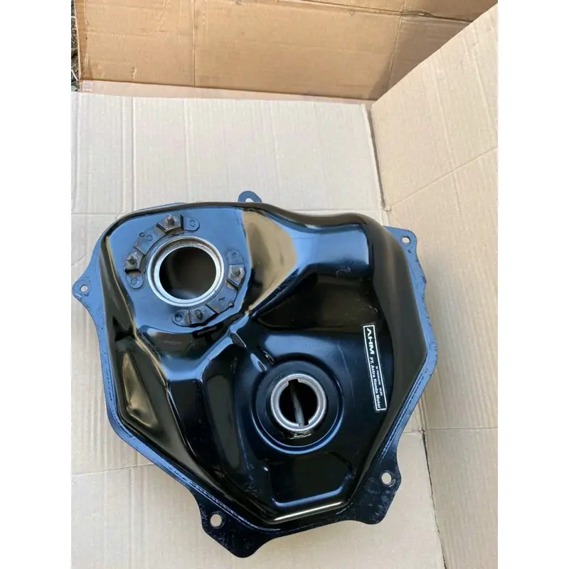TANGKI BENSIN TANGKI BENSIN VARIO 125 OLD KZR TANGKI BENSIN VARIO 125 OLD KZR ORIGINAL 2014-2015