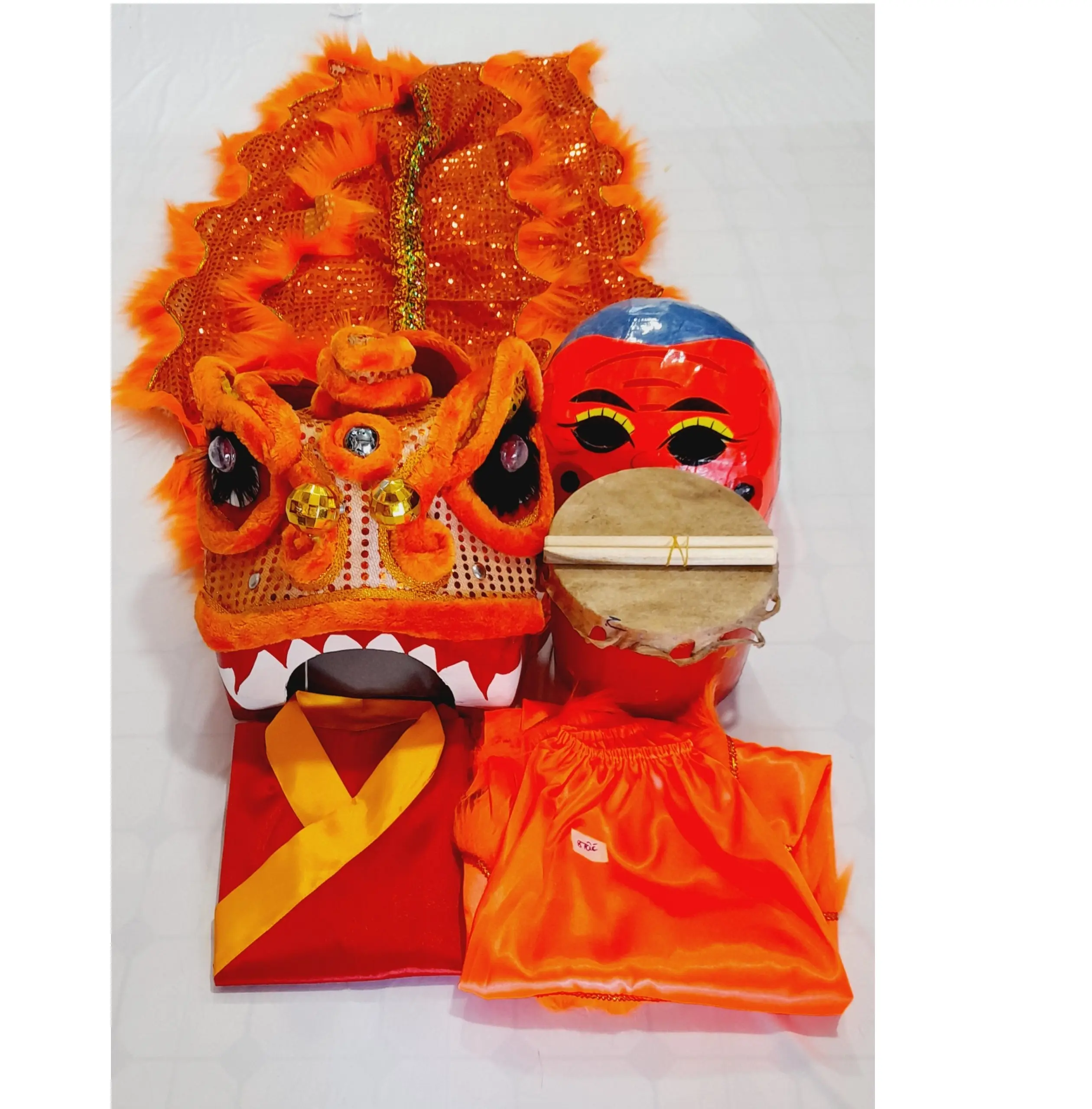 Đầu lân Nhỏ cho bé từ 2-4 tuổi màu HỒNG/CAM xinh xắn, bao gôm đuôi kim sa 2 lớp dày đặn/ vải lụa phi bóng dài 1.2m, mắt chớp đèn. Shop tặng kèm pin