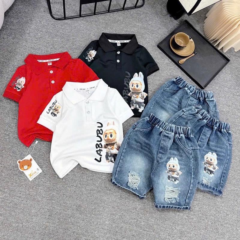 10-30kg- Bộ quần jean đùi áo thun cộc tay màu đỏ - sét áo thun polo quần short jean hình labubu set bé 2