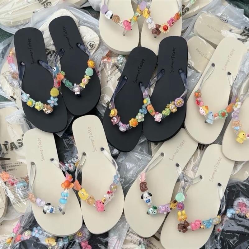 Dép Tông Đi Biển gắn 10 charm Nhiều Màu Sắc Siêu Nhẹ DéP Nữ GiàY Shoes