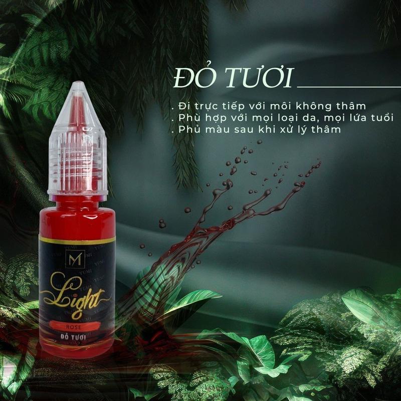 Son môi đỏ tươi nhấn lòng đậm, sắc tố cao