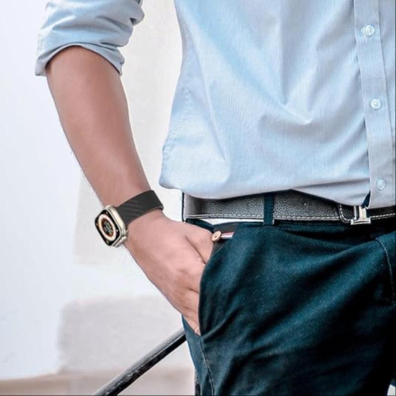 Carbon Fiber Silicone Watch Band, 1 Count Magnetic Dual Color Watch Band, Smart Watch Accessories Compatible with Apple Watch Series 9/8/7/6/5/4/3/2/1/SE, Wearable 8