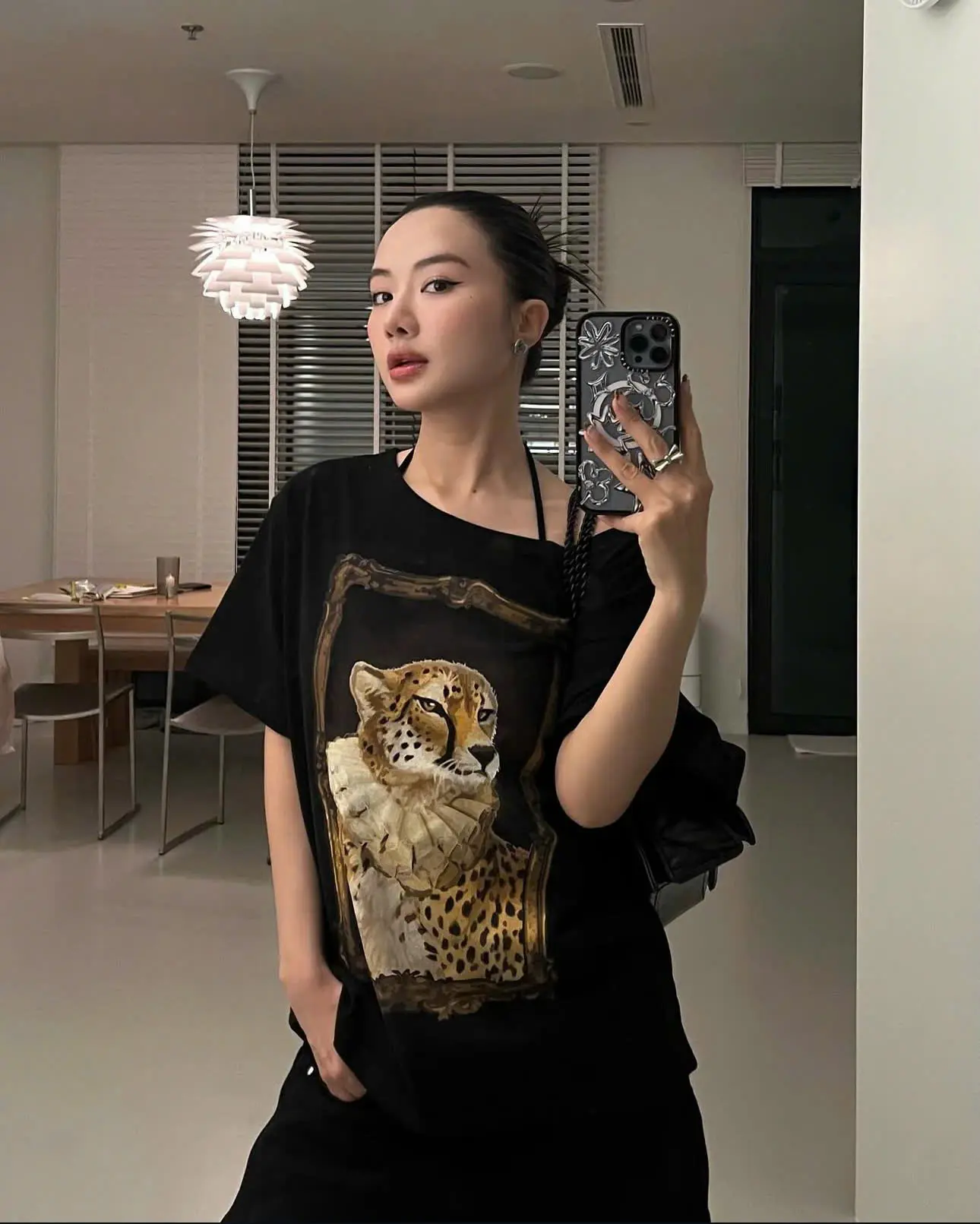 LEO TEE - GOOD LETTER H - Áo Thun Nữ Lệch Vai - Oversize Leopard TEE