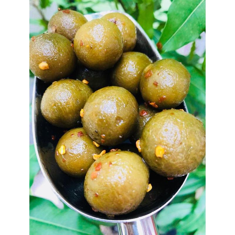  500g Sấu rim chua ngọt cay nhẹ Ăn Vặt Snack Food 