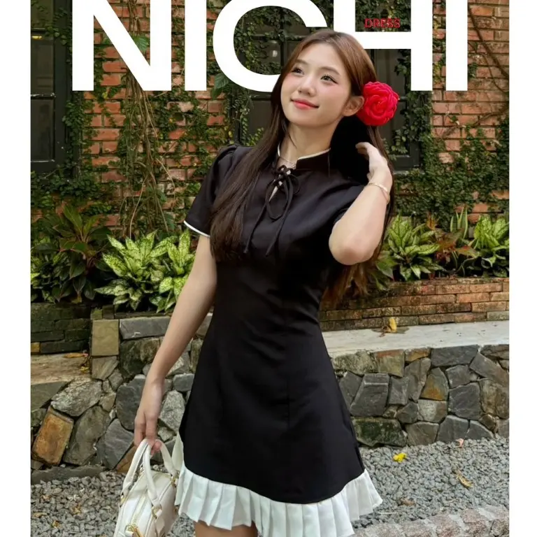 Váy nữ Nichi Dress cổ trụ thắt nơ gấu phối bèo xếp ly, Đầm công sở vải tuyết nhung sang chảnh VVNT062401 [GERME|DESIGN]
