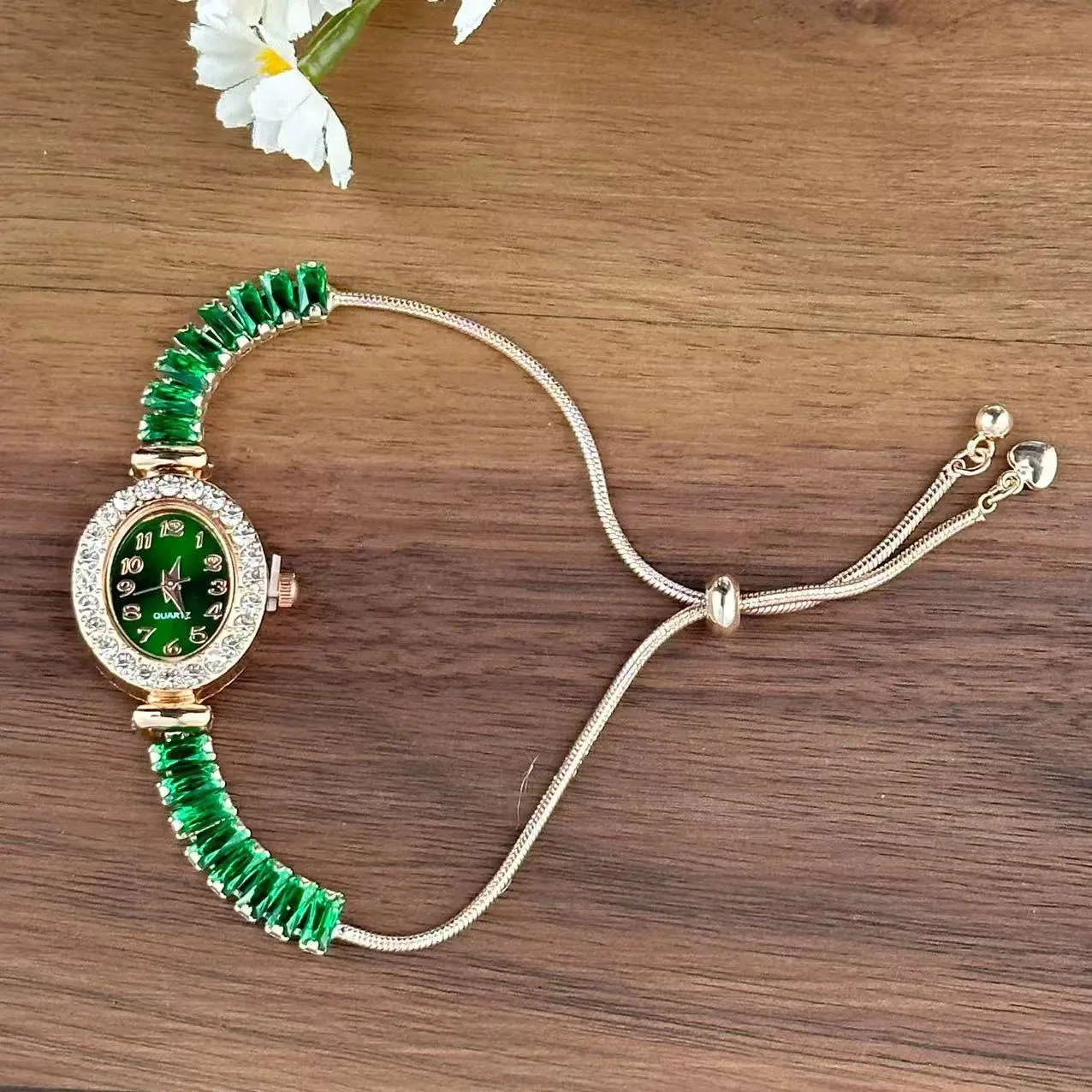 2025 new model wholesale fashion casual trendy Korean-style oval diamond ladies quartz watch bracelet