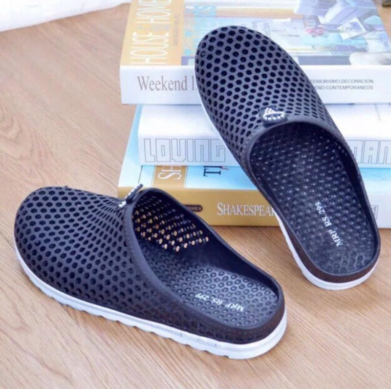 Dép Sục Nam Nữ Nhựa Lỗ Dẻo Bít Mũi Đi Mưa Siêu Mềm Êm Chân Chống Trượt