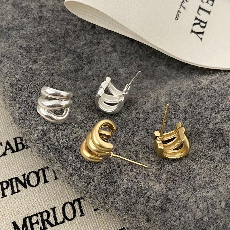 Product Introduction of Earrings Light Luxury High-Grade Earrings Temperament 0123 8