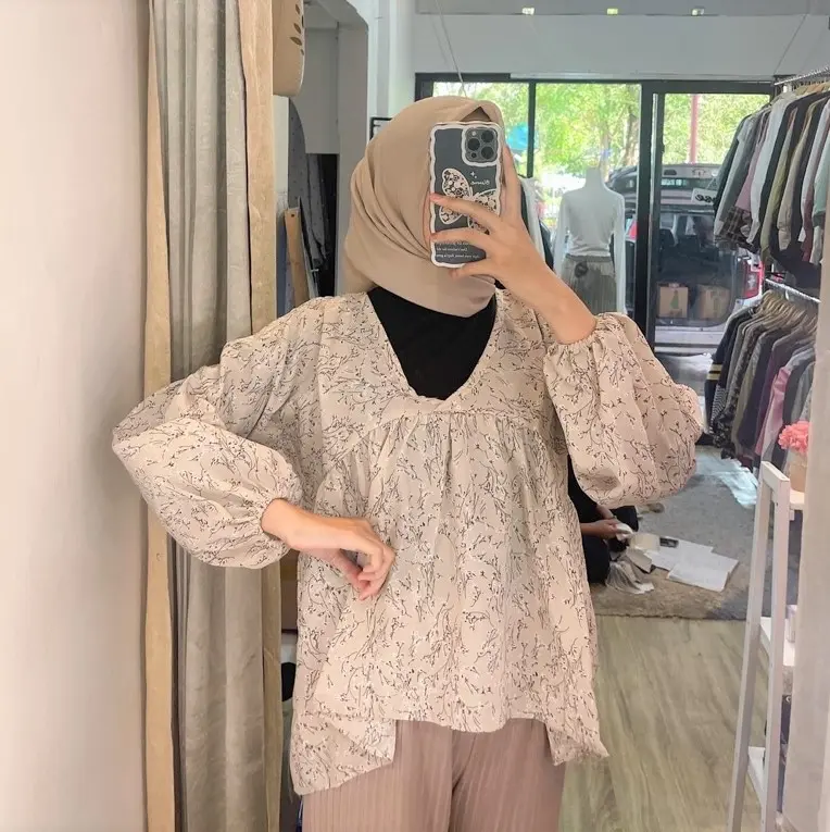 SESA FLORAL BLOUSE KOREAN STYLE MOTIF BUNGA Atasan Wanita Wolfis V-Neck