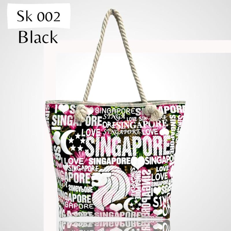 Tas Kanvas Singapore dengan Logo Embos Tebal - Gaya Kasual Minimalis dengan Banyak Ruang Tote 2