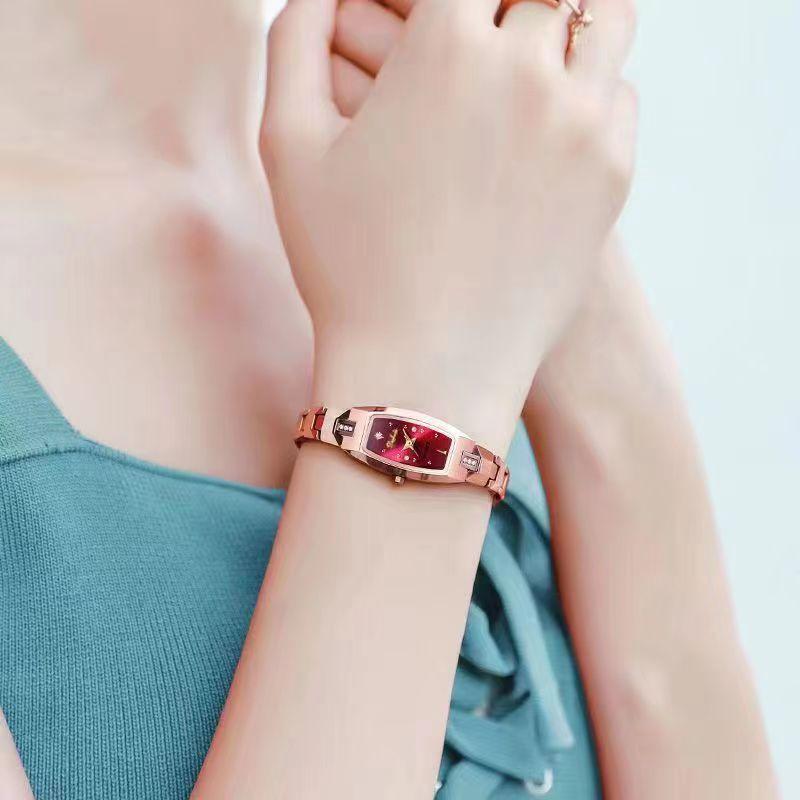 Product Introduction of Đồng Hồ Cơ Tự Động Thụy Sĩ, Hàng Mới Về, Dành Cho Nữ, Không Thấm Nước, Thiết Kế Hình Bầu Dục Đơn Giản Và Duyên Dáng, Ưa Nhìn, Thích Hợp Cho Nữ 0