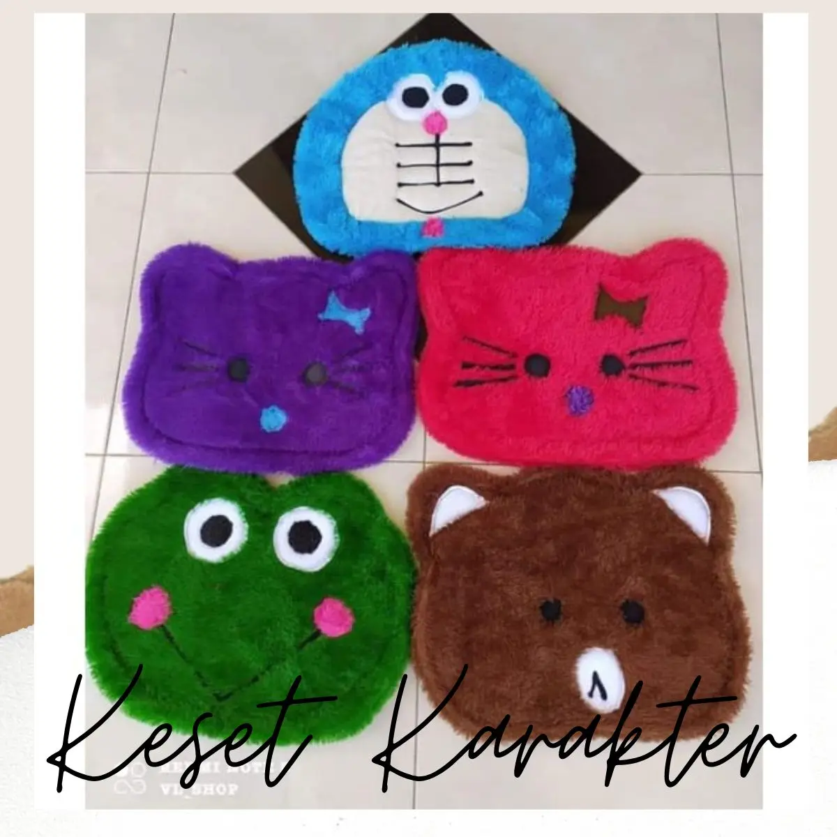 Keset Kaki Karakter Doraemo Hellokity Keroppi bulu rasfur ukuran 60x40cm GROSIR-MeimeyShop
