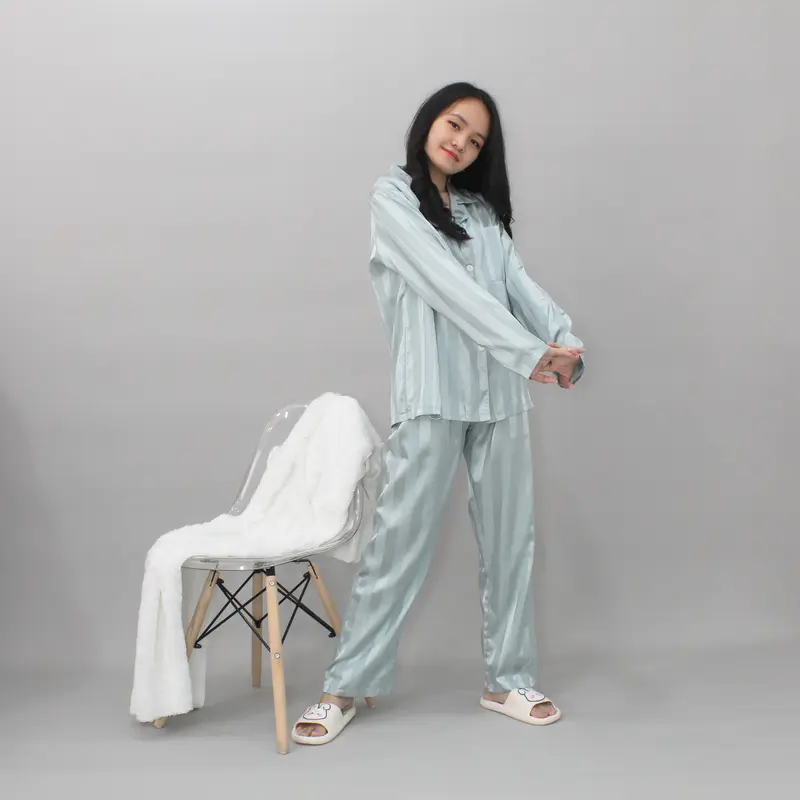 YX Laurencia Piyama Satin Powysuit Baju Tidur Wanita Dewasa Lengan Panjang Celana Panjang lembut kancing 4