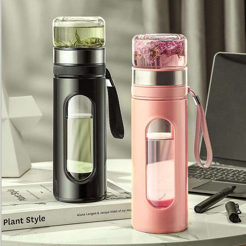 Bình nước thủy tinh, Bình thủy tinh pha trà 2 lớp ốp nhựa chống nóng đa năng nắp kiêm cốc uống trà