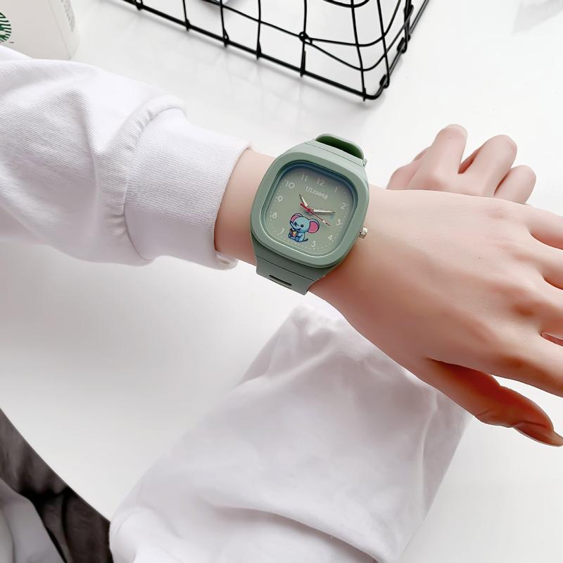 Product Introduction of Cute Ins Style Silicone Pop Watch Trend Luminous Sport Student Square Strap High-value Watch 9