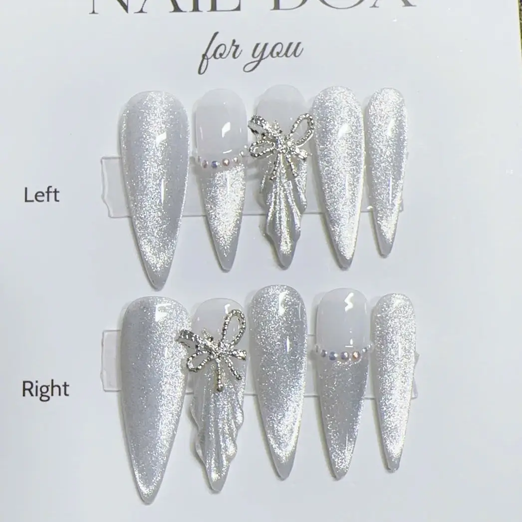 (T-24)nailbook thiết kế nhọn đẩu mắt mèo lấp lánh xu hướng chichi nailsbook m10