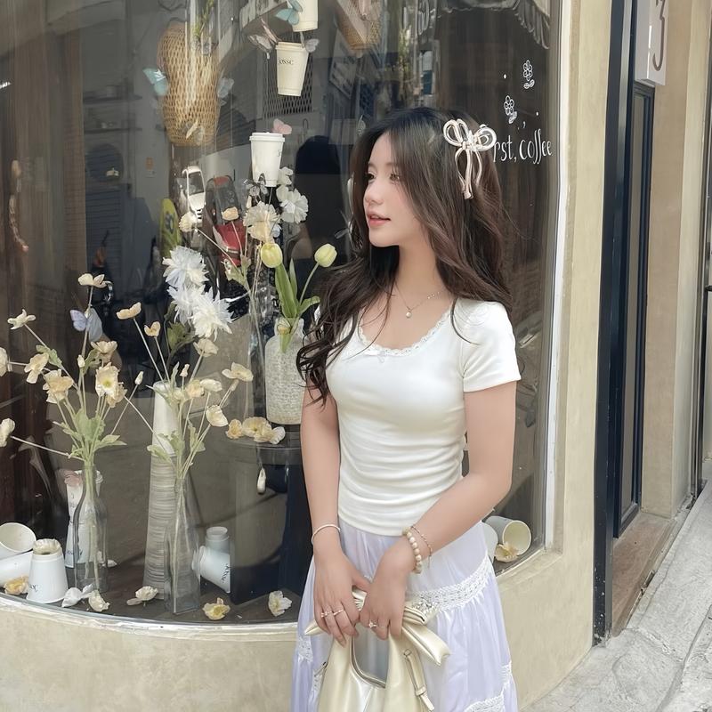 Áo thun cổ tròn viền ren đính nơ xinh xắn Yến Tee Shop dáng ôm body dành cho nữ 1097 áo  ống  nữ  ôm  body 4
