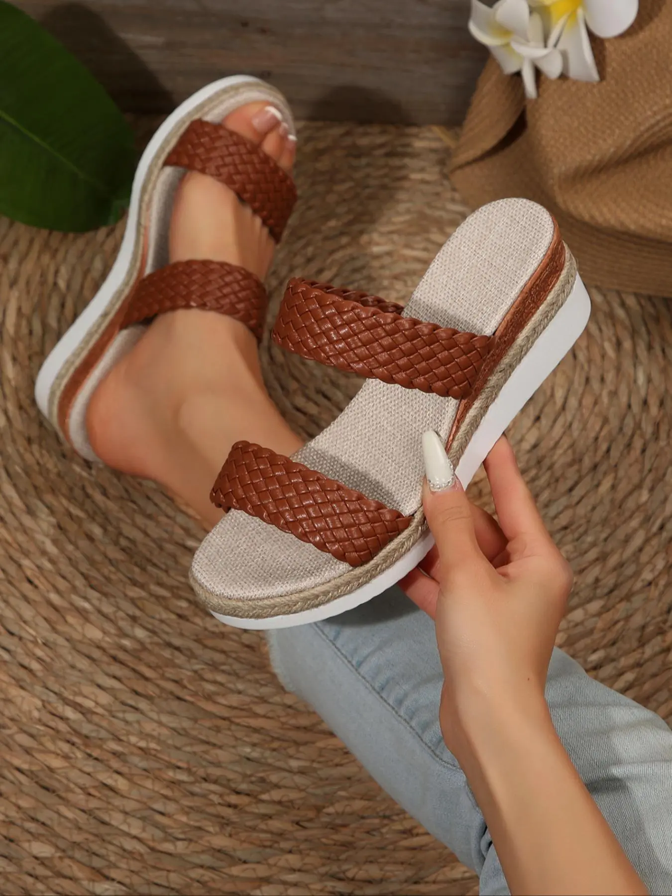 Women's Fashionable Plain Color Platform Sandals, Boho Style Wide Band Slip on Sandals for Beach Vacation, Casual Versatile Shoes for Daily Wear, Girl