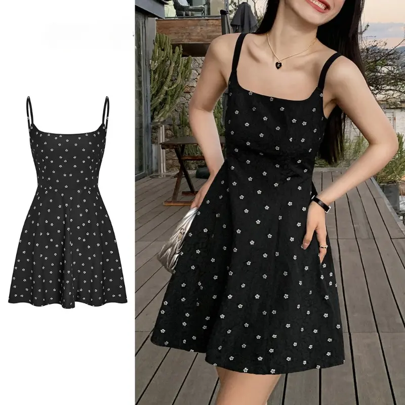 Women Pleated Tie Back Dress L68ED147