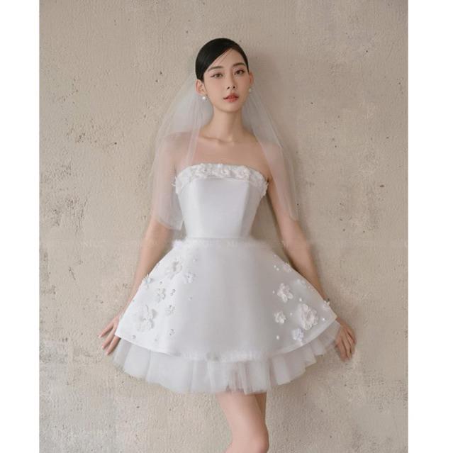 Váy đi bàn tặng kèm voan cài tóc váy trắng cô dâu tiểu thư xoè đình hoa ngọc Sirin