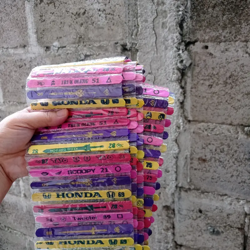 STIK ESKRIM WARNA KARAKTER MAINAN ANAK ISI 125 PCS Game 2