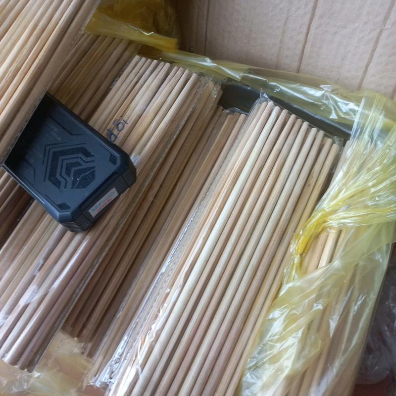 đũa tre nhà làm  vót dài trường đũa dài 25p được làm thủ công nhận hàng là 20 đôi đũa 6