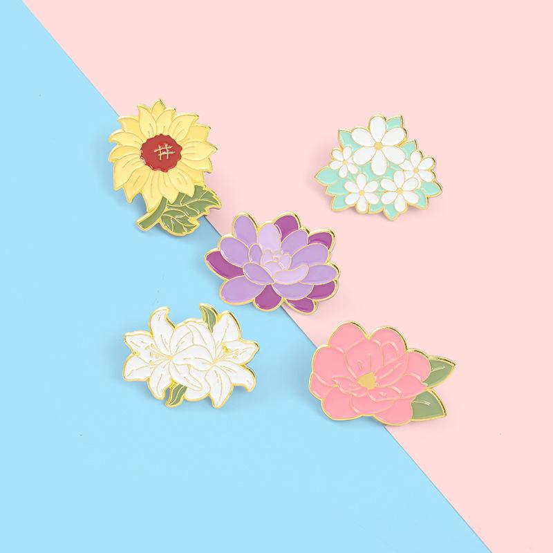Product Introduction of New Foreign Trade Floral Brooch Elegant Lily Flower Sunflower Oil Painted Brooch Anti-Exposure Buckle Wholesale 5