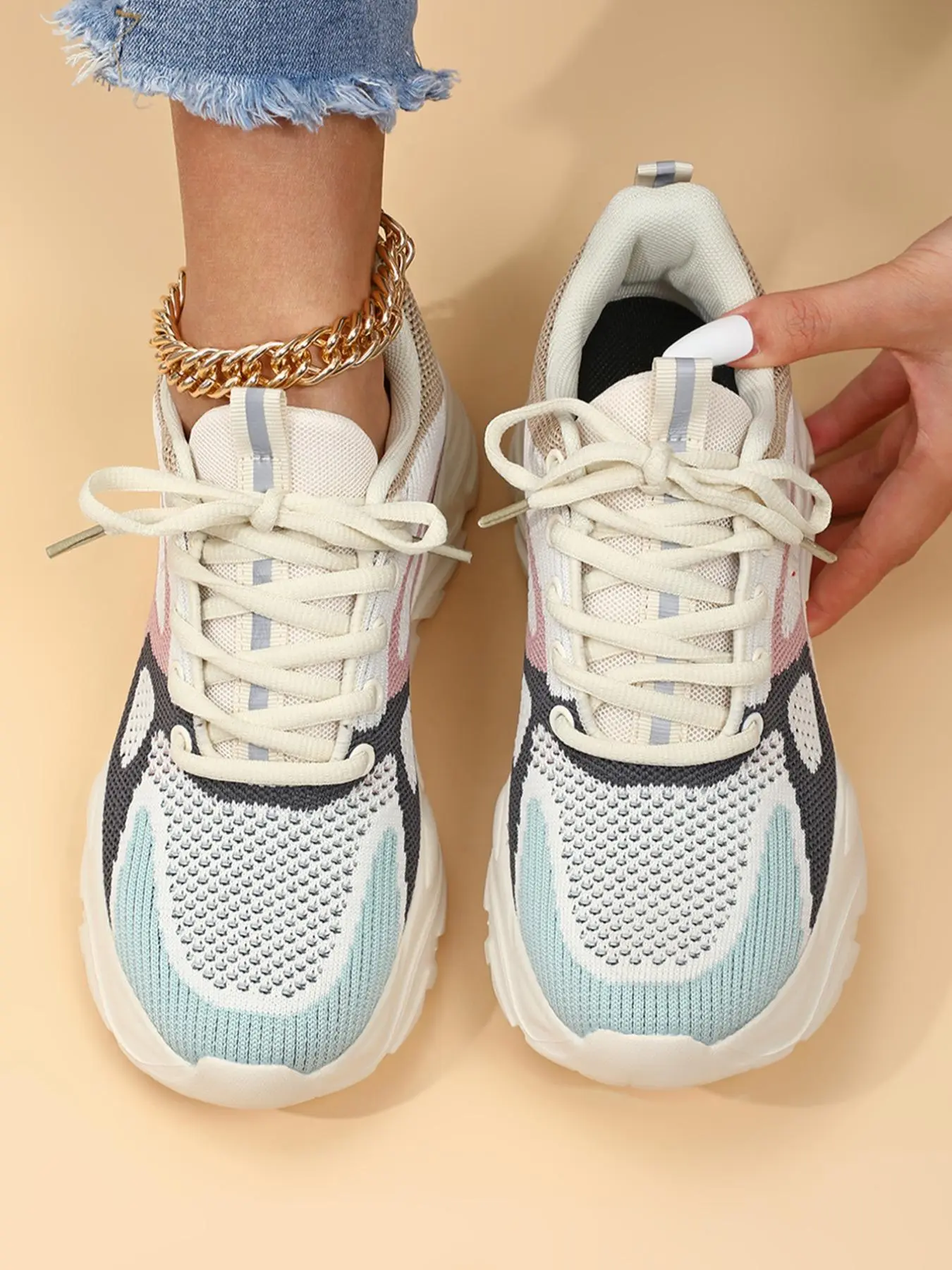 Women's Sporty Low Top Lace Up Breathable Sneakers, Fashionable Lightweight Breathable Anti-slip Round Toe Sneakers, Casual Outdoor Running Shoes, Trainers for Wom