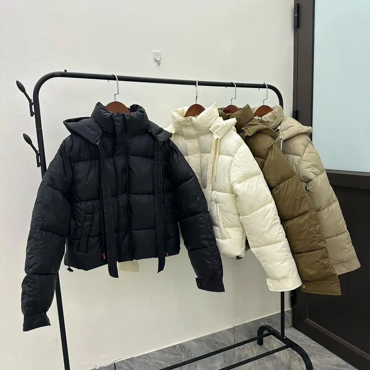 Áo phao nữ mũ. Áo khoác nữ mũ liền dây trang trí trần bông siêu nhẹ. Áo khoác LanLanShop 2024 Jacket Women Top