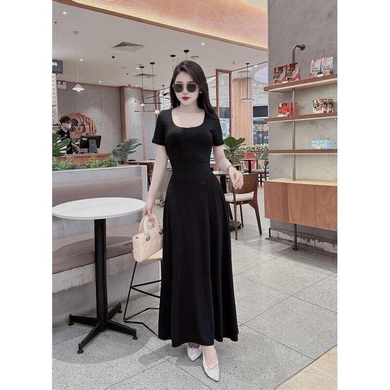 Váy cổ vuông chiết ly eo dáng dài xoè nhẹ