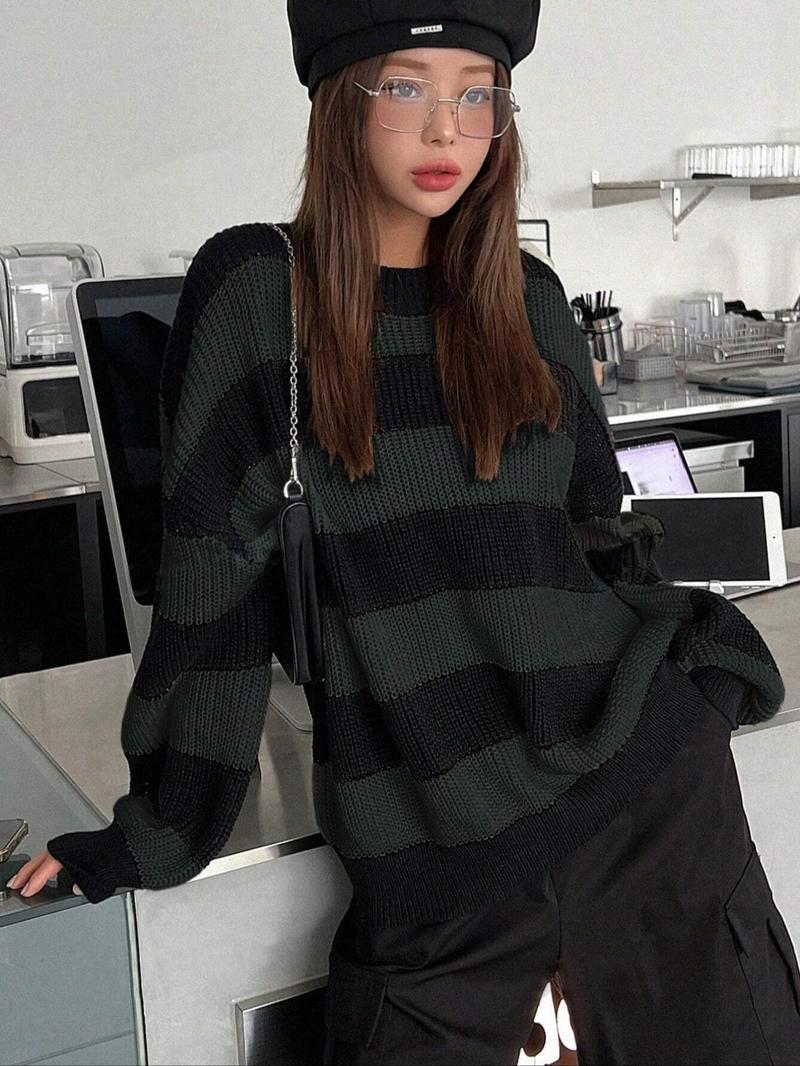 Product Introduction of Women's Colorblock Striped Print Drop Shoulder Sweater, Casual Long Sleeve Round Neck Jumper for Fall & Winter, Fashion Ladies' Knitwear for Daily Wear 9