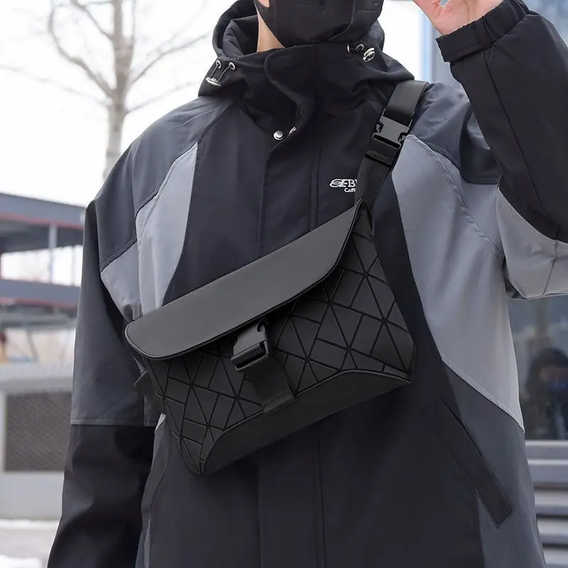 Men's Messenger Bag Commuter Bag Chest Bag Men's Messenger Bag Men's Riding Motorcycle Functional Backpack Sports Shoulder Bag Tide