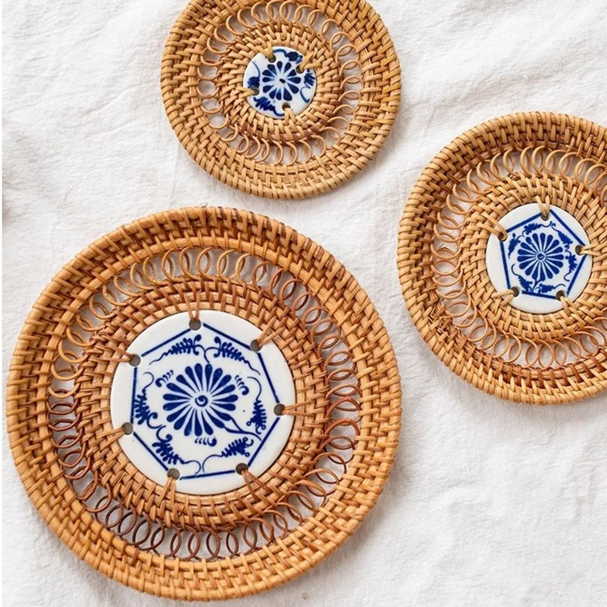 Tấm lót cốc mây tre đan, miếng lót cốc uống trà (lõi gốm)  MÂY VIỆT , phụ kiện decor chụp ảnh , phụ kiện bàn ăn trong nhà