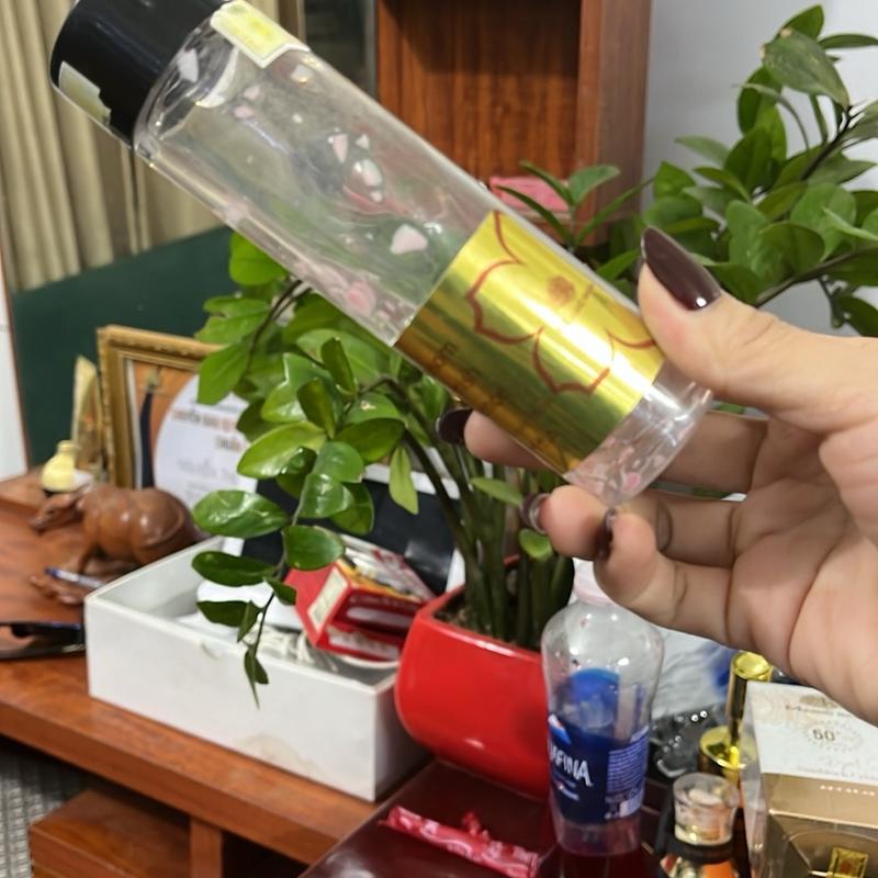 Sữa rửa mặt dịu nhẹ trắng sáng , mịn màng 5