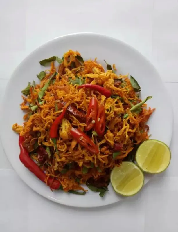 Khô Gà Sợi Dai 500g - Thức Ăn Vặt Thơm Ngon - Snack 1