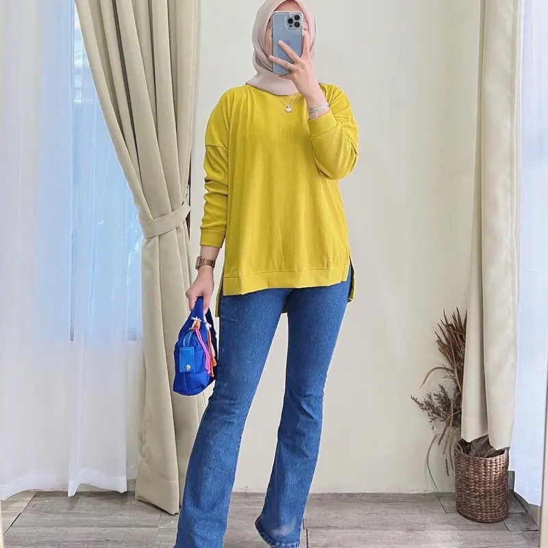Atasan blouse wanita bahan hanover merk clarke Fit Kaos 2