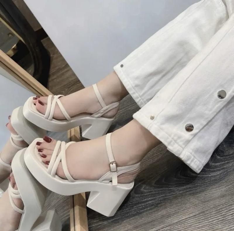 Sandal nữ đế xuồng PU 9cm NGỌC TRINH STORE quai mảnh hậu cổ C dễ thương cá tính KB 06. DéP Shoes GiàY