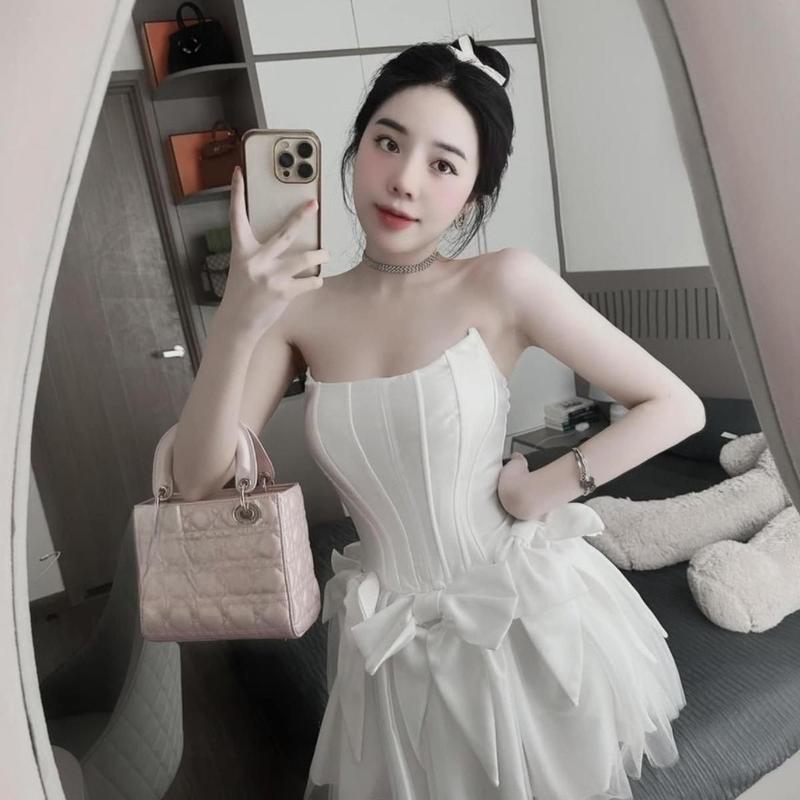 Đầm Cúp Ngực Nơ Corset Phối Váy Lưới Dự Tiệc