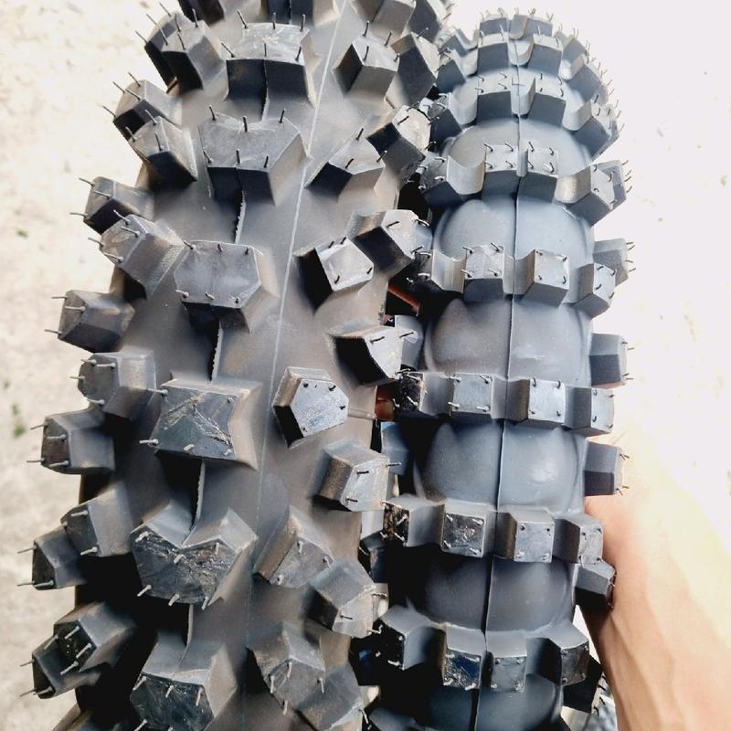 lốp gai xe máy cào cào xã kho hàng mới . dùng cho xác dòng xe cào cào hoặc xe đi rừng Phụ Kiện Phụ Tùng vỏ yokohama lốp  xe