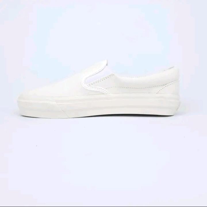 SEPATU AFR SLIP ON CUTE STEPZ FULL WHITE 2