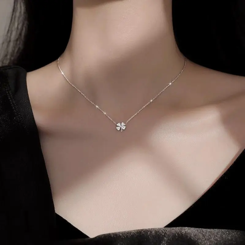 925 Sterling Silver Clover Necklace for Women New Popular Women Light Luxury Minority Design Sense Summer Simple Clavicle Chain